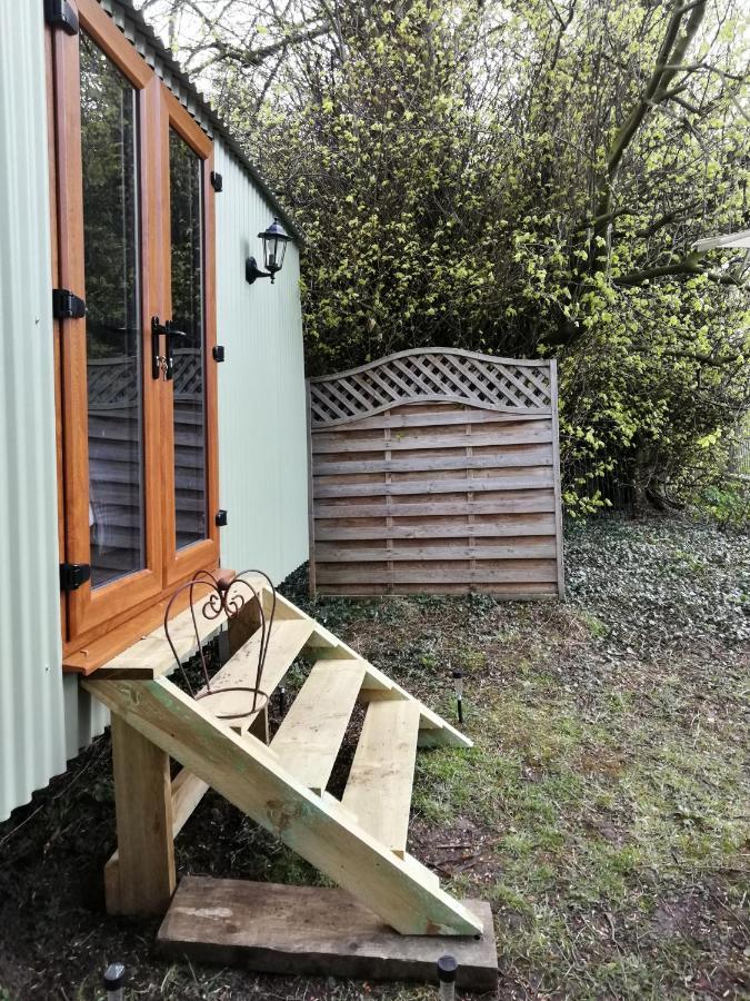 Durham Donkey Rescue Shepherd'S Hut Hotel Екстериор снимка
