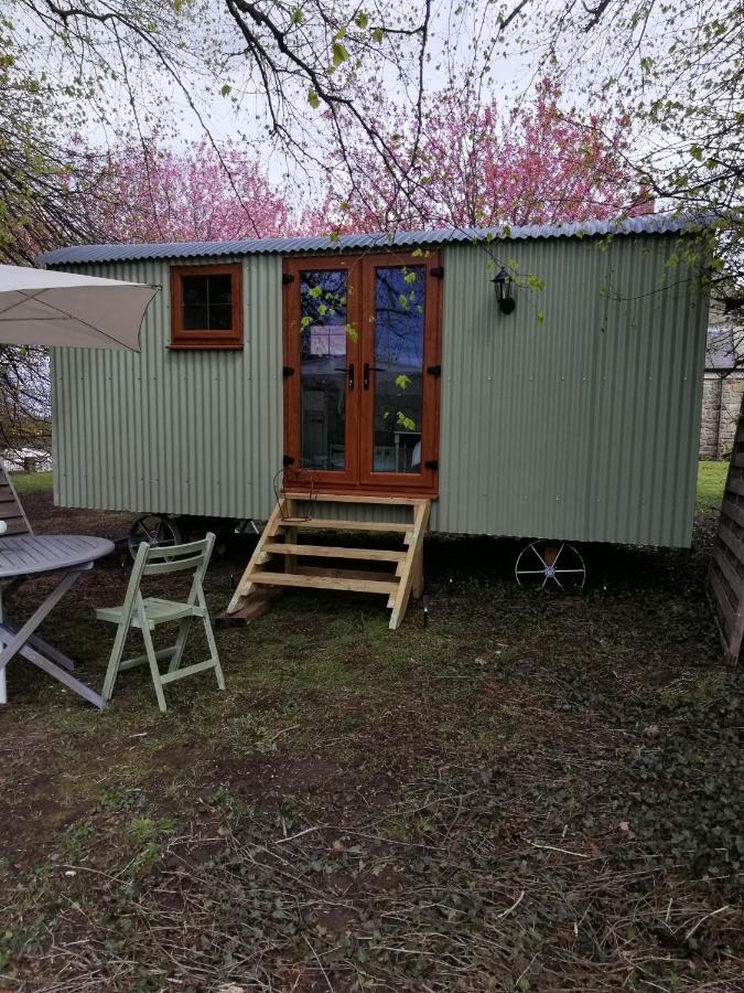 Durham Donkey Rescue Shepherd'S Hut Hotel Екстериор снимка